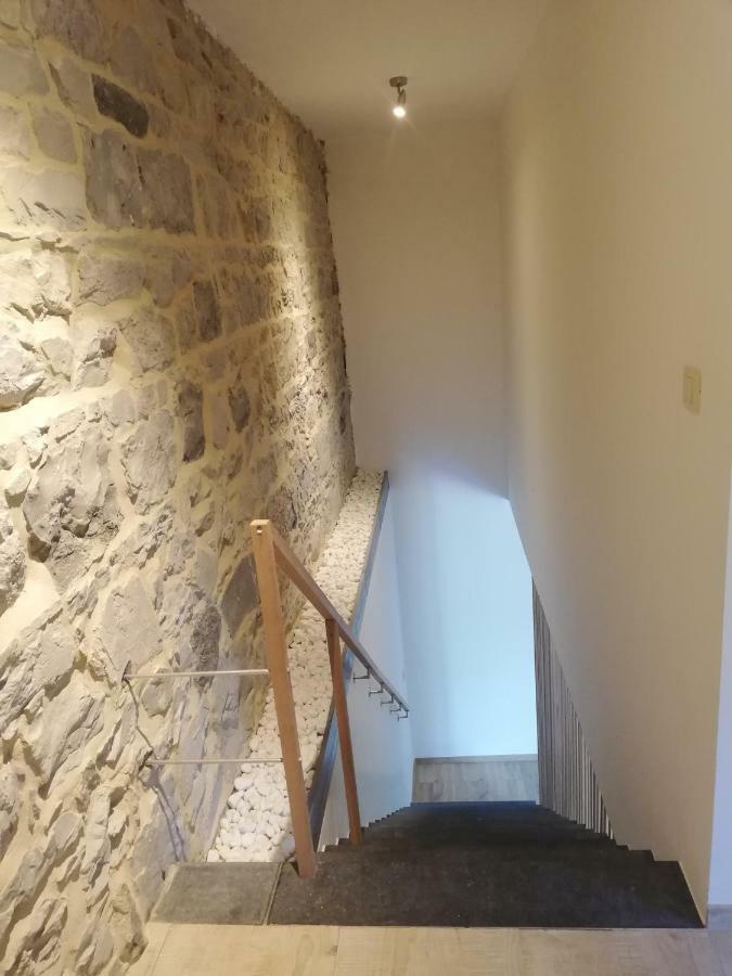 Les Hauts De Meez ディナン エクステリア 写真